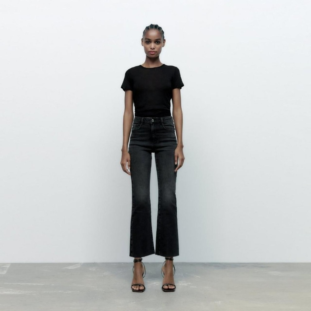 NWT Zara Dreed Flare in Octavia Black Size 4